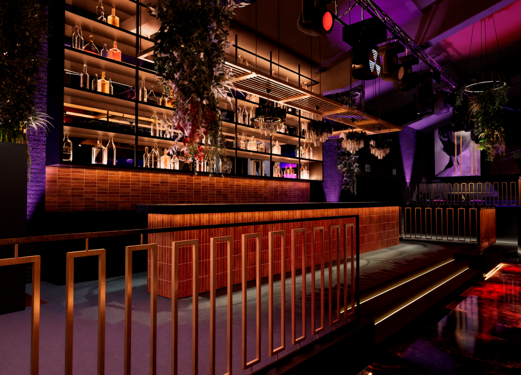 ClubSurreal-Gallery-01