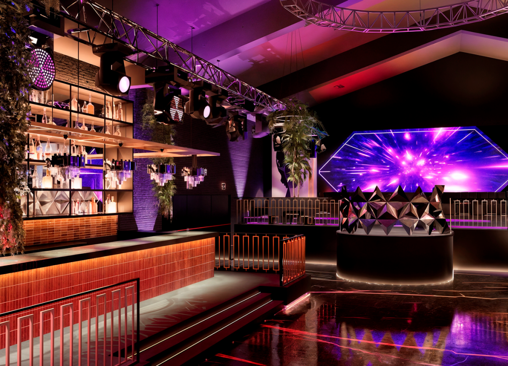 ClubSurreal-Gallery-04